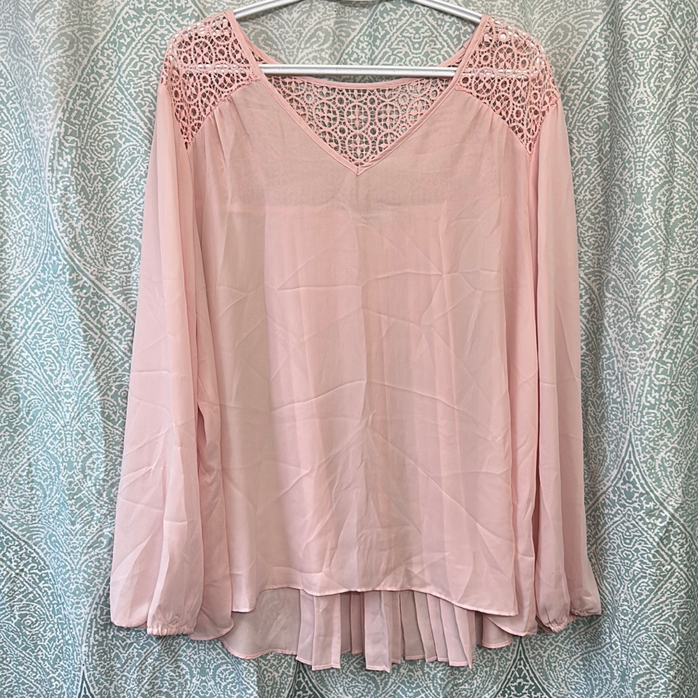 Ricki’s Pink Boho Pleated Crochet Blouse Size 18